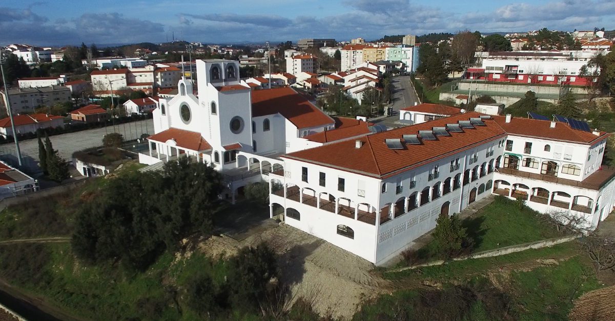 Santidade Juvenil em dia de São Martinho