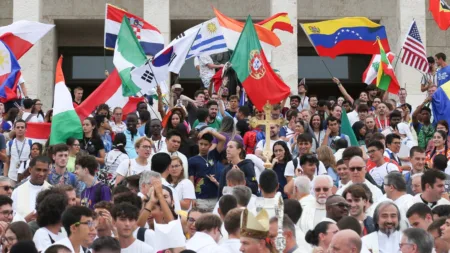 Apaixonados por Cristo, e dedicados aos jovens, editorial