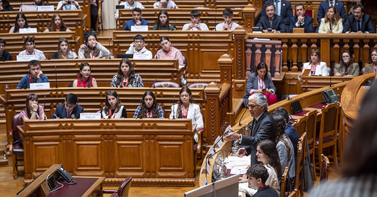 Alunos dos Salesianos do Funchal participaram no Parlamento dos Jovens