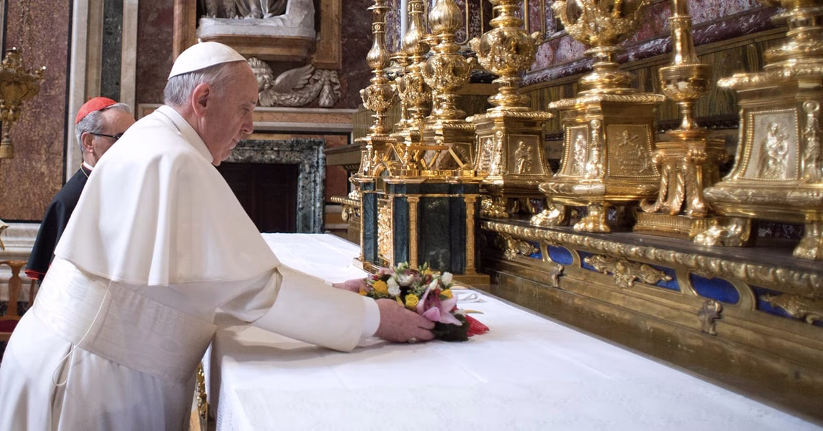 Papa Francisco, Santa Maria Maggiore, 14 de março de 2013 @ VATICAN MEDIA