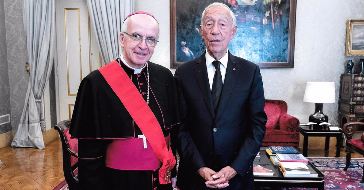 D. Ivo Scapolo condecorado com a Grã-Cruz da Ordem Militar de Cristo
