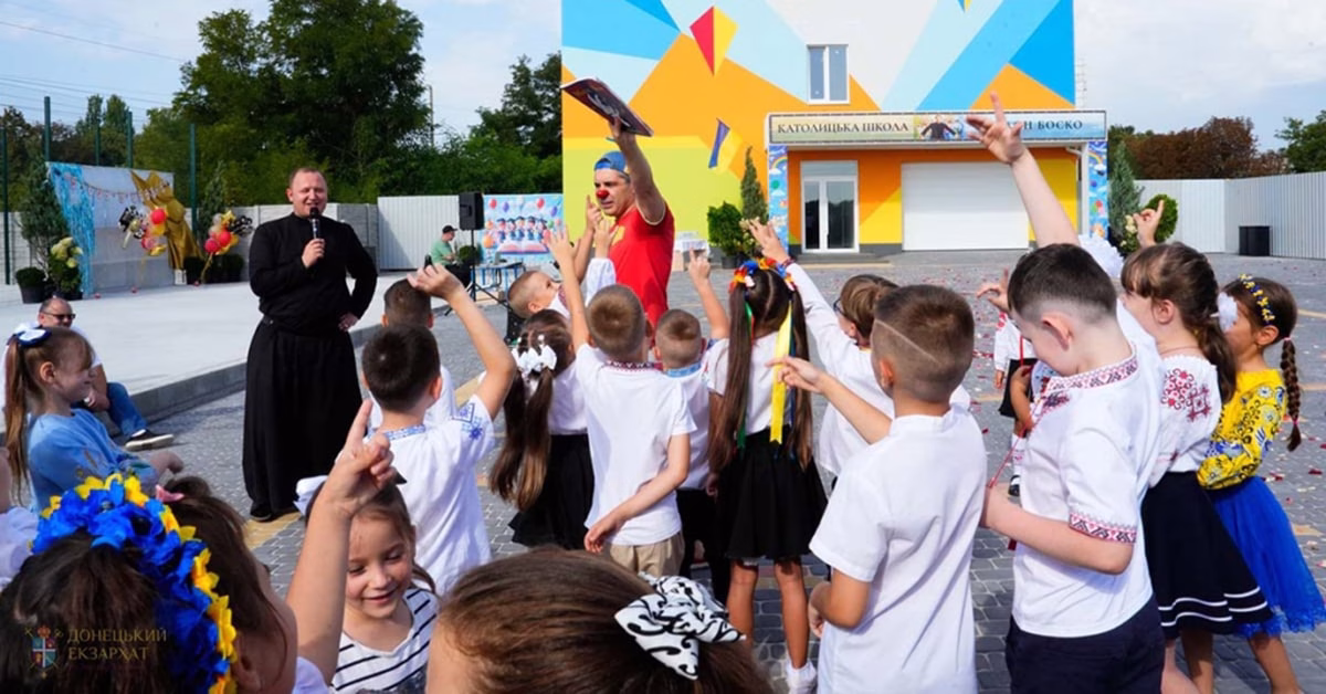 Salesianos inauguram escola em Zaporizia