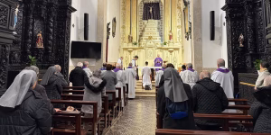 Salesianos, Filhas de Maria Auxiliadora e Voluntárias de Dom Bosco reunidos em retiro de preparação do Natal