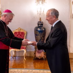 Novo Núncio, D. Andrés Carrascosa Coso, entrega Cartas Credencias ao Presidente da República