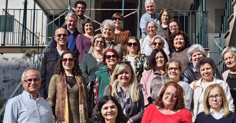 Professores de escola pública do Funchal em retiro