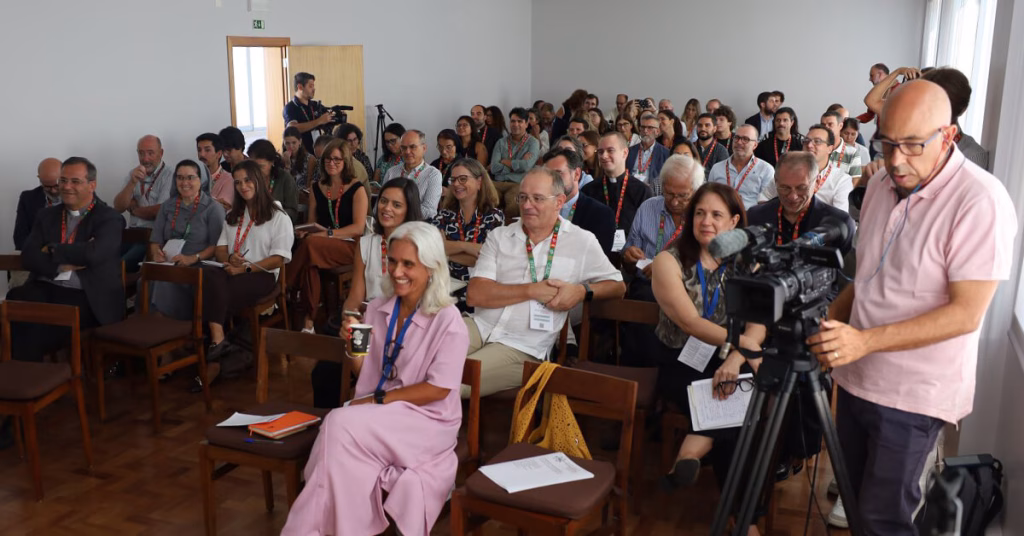 Mensagem da Igreja é relevante para a sociedade, refletem comunicadores
