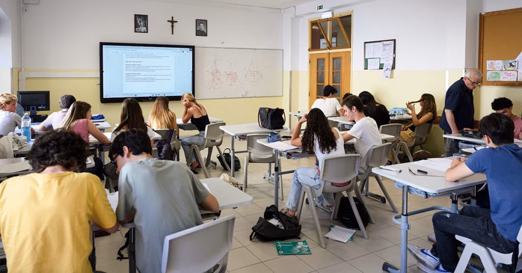 A voz de Camões na Geometria Descritiva