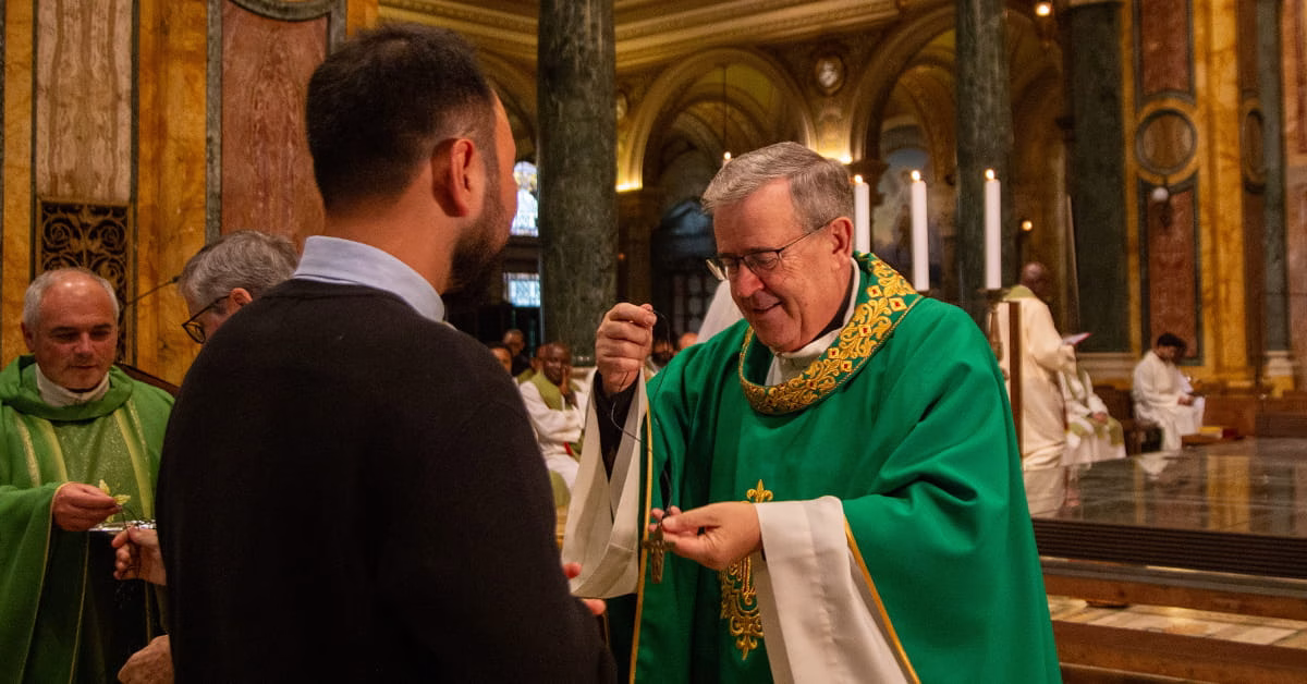 Partida emotiva de 28 religiosos para as Missões
